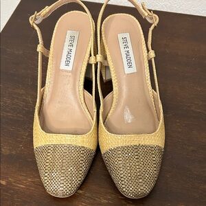 Steve Madden Tan and Gold Heels